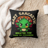 Baby Sarcastic Dragon Breathe Fire クッション (ブランケット)