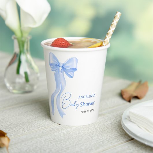 Baby shower paper cups with a delicate bow. 紙コップ (インサイチュ)