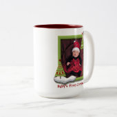 Babysの初めてのクリスマスのカスタムの日付がついた写真 ツートーンマグカップ (正面右)