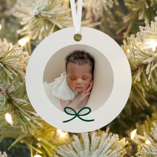 Baby's First Christmas Minimal Green Bow Photo  メタルオーナメント (インサイチュ)