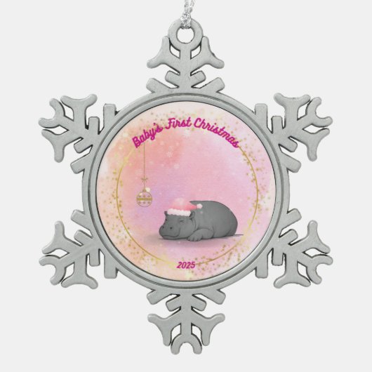 Baby's First Christmas Snowflake 2025 - Hippo スノーフレークピューターオーナメント (正面)