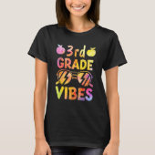 Back to School 3rd Grade Vibes Tie Dye Teacher Kid Tシャツ (正面)