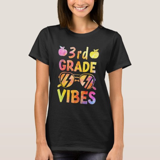 Back to School 3rd Grade Vibes Tie Dye Teacher Kid Tシャツ (正面)