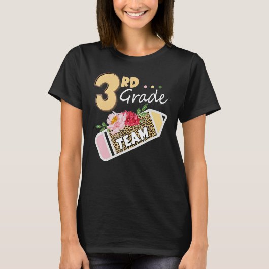 Back To School 3rd Third Grade Team Pencil Leopard Tシャツ (正面)