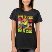 Back To School Happy First Day Of School Groovy Te Tシャツ (正面)