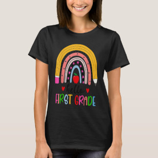 Back To School Hello First Grade Teacher Rainbow T Tシャツ