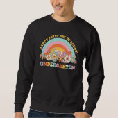 Back To School Kindergarten Retro Groovy Rainbow T スウェットシャツ (正面)