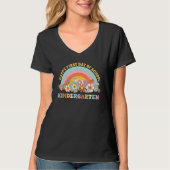 Back To School Kindergarten Retro Groovy Rainbow T Tシャツ (正面)