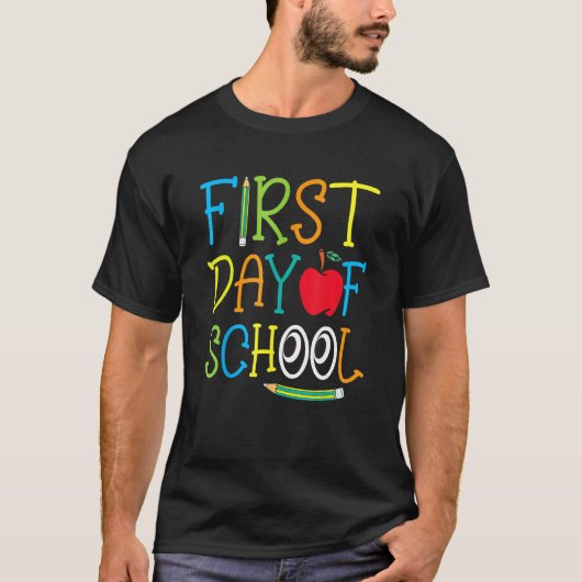 Back To School Teacher Student Happy First Day Of  Tシャツ (正面)