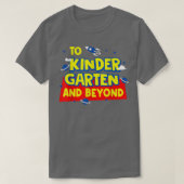 Back To School To Kindergarten And Beyond Rocket A Tシャツ (デザイン正面)