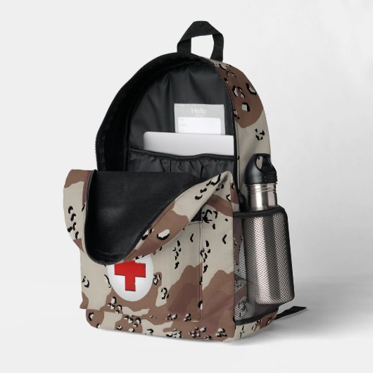 Backpack - Combat Medic プリントバックパック (裏面右端 (見開き))