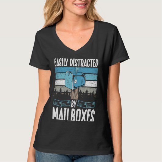 Backprint Easily Distracted By Mailboxes Postal Wo Tシャツ (正面)