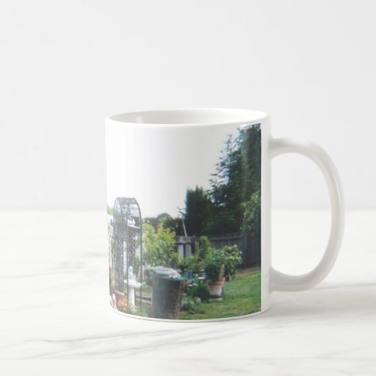 Backyard_angels_sitting コーヒーマグカップ (右)