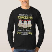 Backyard Crazy Chicken Lady Womens Farmer Tシャツ (正面)
