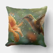 Backyard Hummingbird Feeders クッション (正面)