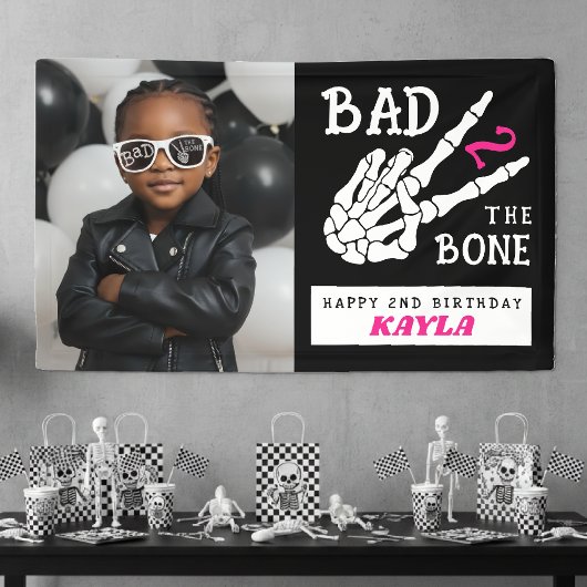 Bad 2 the Bone スケルトン 写真 2歳の誕生日パーティー 横断幕