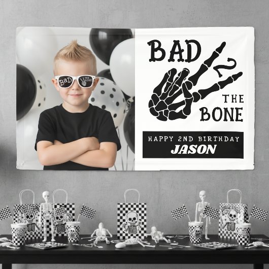 Bad 2 the Bone スケルトン 写真 2歳の誕生日パーティー 横断幕
