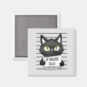 Bad Cattitude - Black Cat Mugshot マグネット (正面/裏面)