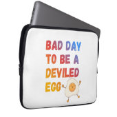 Bad Day to Be a Deviled Egg ラップトップスリーブ (正面右)
