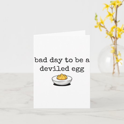 Bad Day To Be A Deviled Egg Funny Thanksgiving Dev カード (黄色い花)