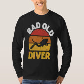 Bad Old Diver I Scuba Diver Tシャツ (正面)