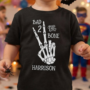 Bad Two The Bone! ハロウィン2歳の誕生日パーティー トドラーTシャツ
