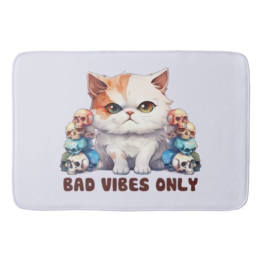 Bad Vibes Only – 激しい猫とスカルゴシックデザイン バスマット (正面)