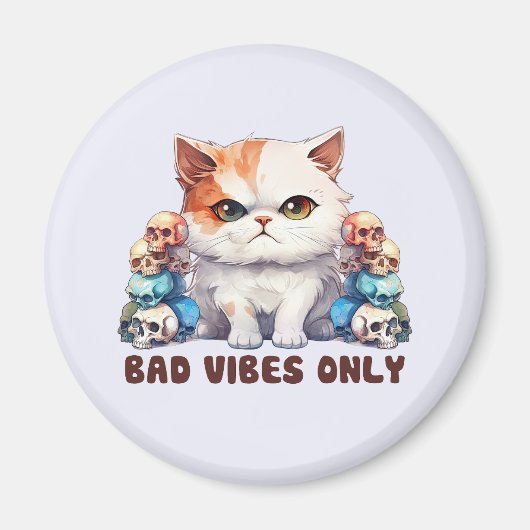 Bad Vibes Only – 激しい猫とスカルゴシックデザイン マグネット (正面)