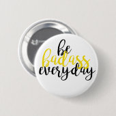 Badassのバッジ 缶バッジ (正面&裏面)