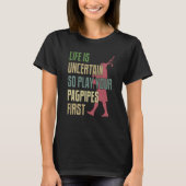 Bagpipes Player Retro Style Tシャツ (正面)
