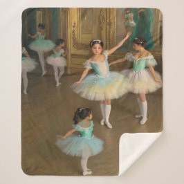 Bailarinas esperando el momento de actuar シェルパブランケット