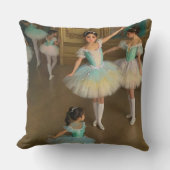 Bailarinas esperando para actuar クッション (正面)