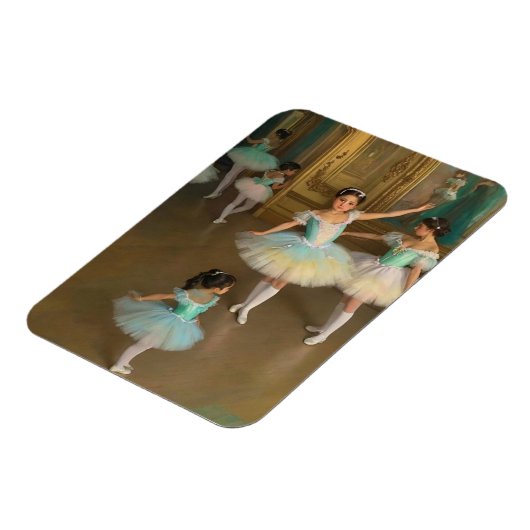 Bailarinas esperando para actuar マグネット (左側)