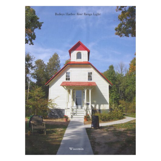 Baileys Harbor Rear Range Light tablecloth テーブルクロス (正面)