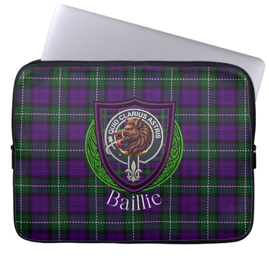 Baillie Scottish Clan Tartan and Crest ラップトップスリーブ (正面)