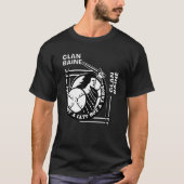 Baine Clan Gaelic Motto Swordsman Tシャツ (正面)