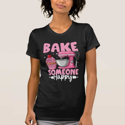 Bake Someone Happy – Cute Pink Baking Mixer Design Tシャツ (正面)