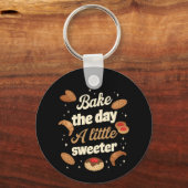 Bake the day a little sweeter キーホルダー (裏面)