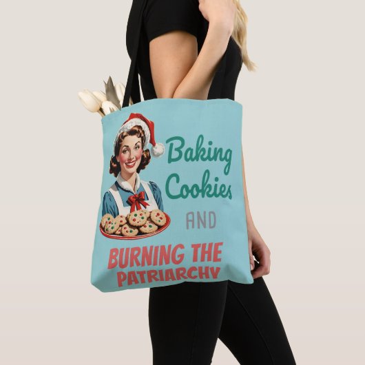 Baking Cookies and Burning the Patriarchy トートバッグ (クローズアップ)