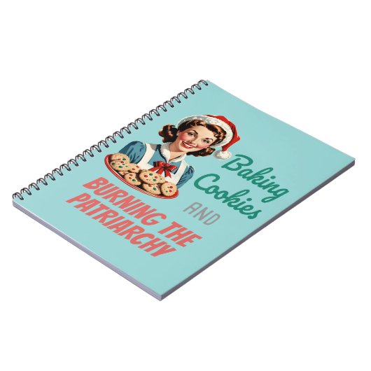 Baking Cookies and Burning the Patriarchy ノートブック (左側)