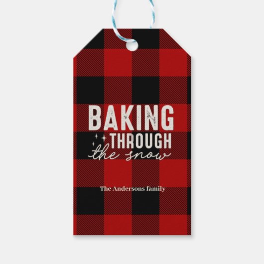 Baking Through the Snow Buffalo Plaid Christmas ギフトタグ (正面)