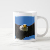 Bald Eagle Flyby Up Close ジャンボコーヒーマグカップ (右)