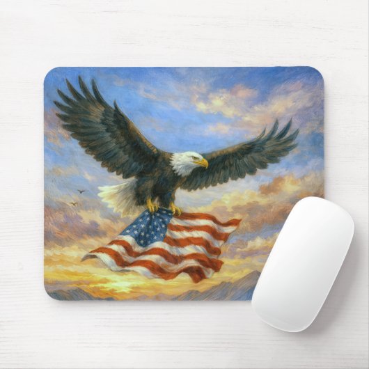 Bald Eagle Flying With American Flag マウスパッド (マウス)