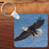 Bald eagle in flight キーホルダー (正面)