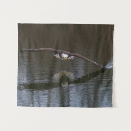 Bald Eagle in Flight タペストリー