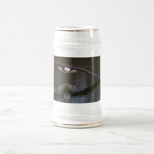 Bald Eagle in Flight ビールジョッキ (中央)