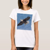 Bald eagle in flight tシャツ (正面)