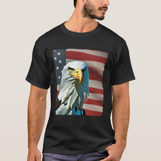 Bald Eagle On USA Flag American 4th of July Tシャツ (正面)