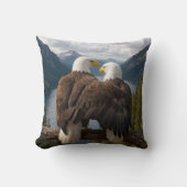 Bald Eagle Protecting His Mate クッション (正面)