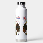 Bald Eagle with Fireworks- USA 250年1776-2026 ウォーターボトル (左面)